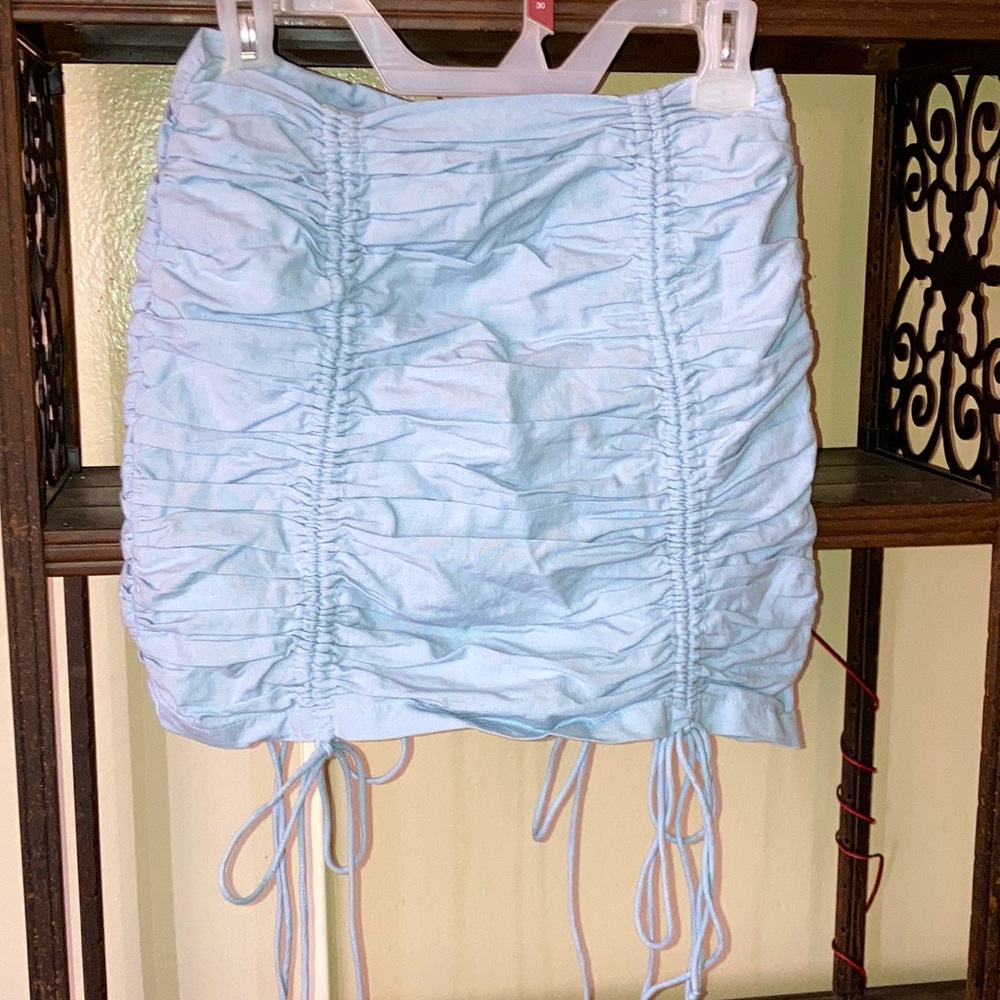 NWT Pretty Little Thing Blue Linen Ruched Mini Skirt Women Size 4